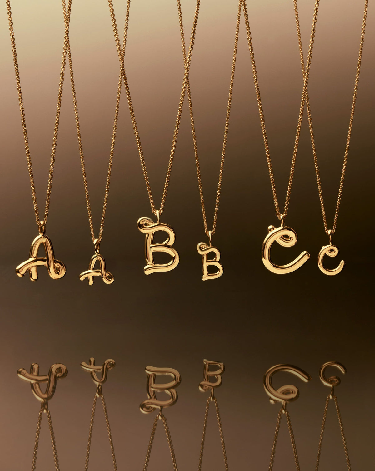 Curly Molten Mini Initial Necklace - B | 18ct Gold Vermeil